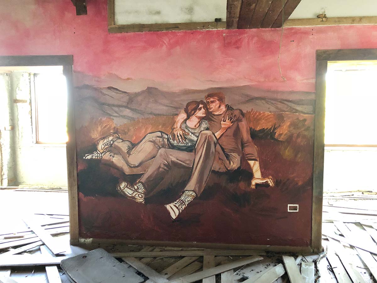 Fonni. Opere di Liliana Cano risparmiate dai vandali a Monte Spada